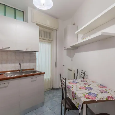 Дом отдыха Delightful Holiday In Near Beach Санремо