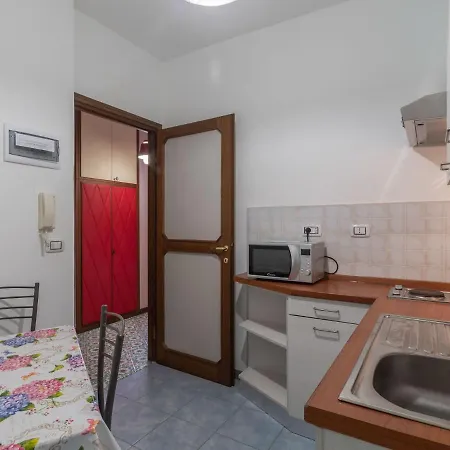 Дом отдыха Delightful Holiday In Near Beach Санремо
